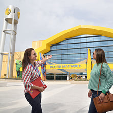 Warner Bros Abu Dhabi, , small